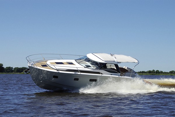 德國巴伐利亞46尺運動游艇 德國巴伐利亞46尺運動游艇