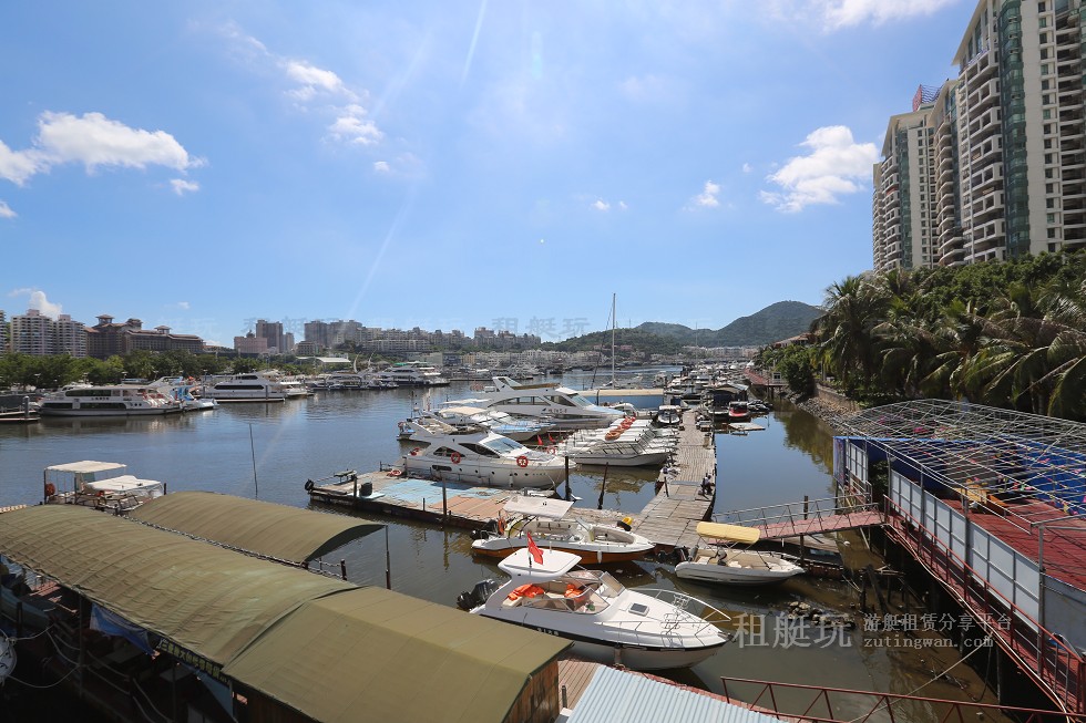 三亞林蔭河畔游艇碼頭 三亞林蔭河畔游艇碼頭