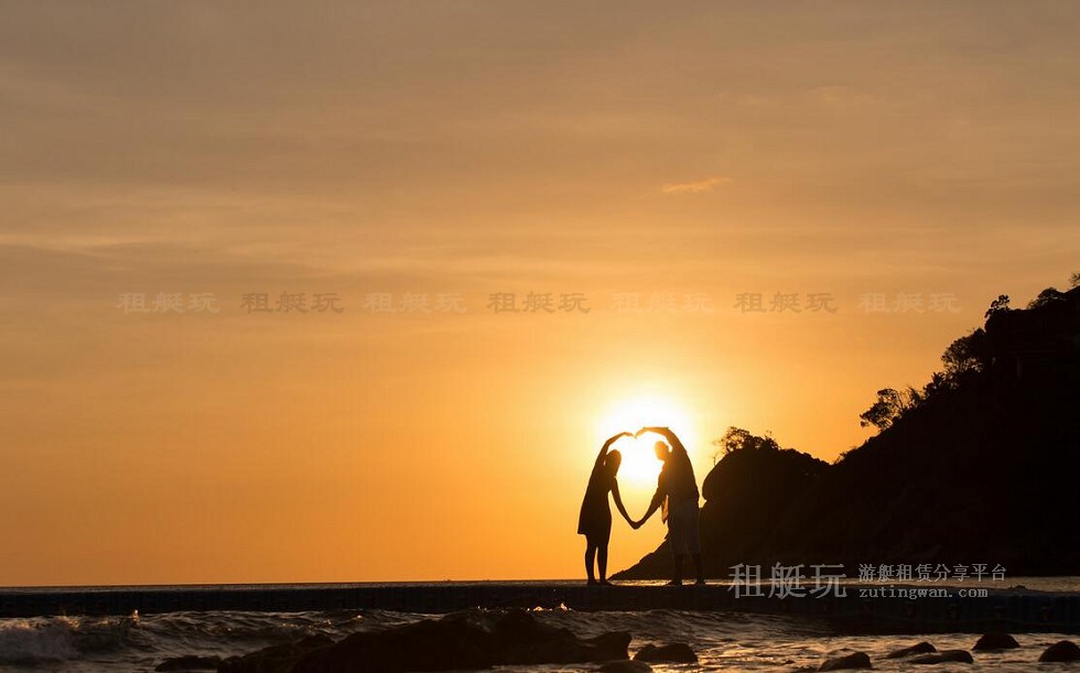 乘游艇玩轉普吉——船宿 乘游艇玩轉普吉——船宿