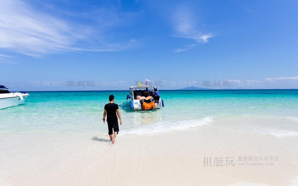 乘游艇玩轉普吉——船宿 乘游艇玩轉普吉——船宿