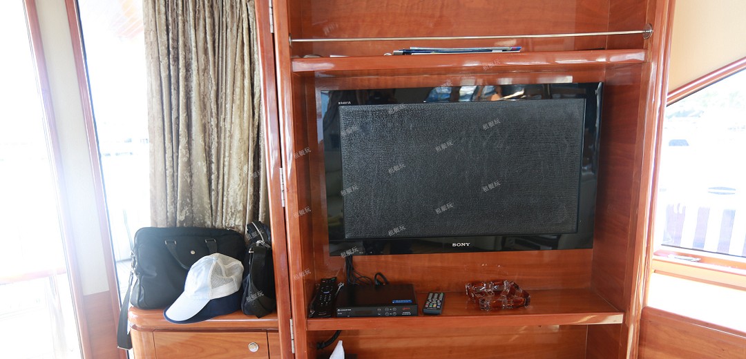 68英尺豪華游艇