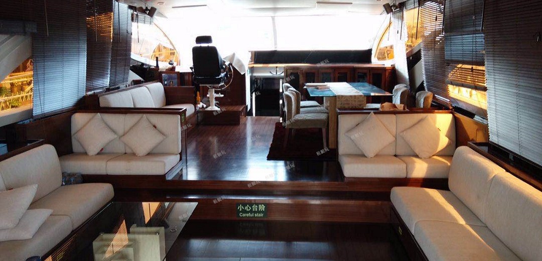 72英尺三層飛橋游艇 72英尺三層飛橋游艇